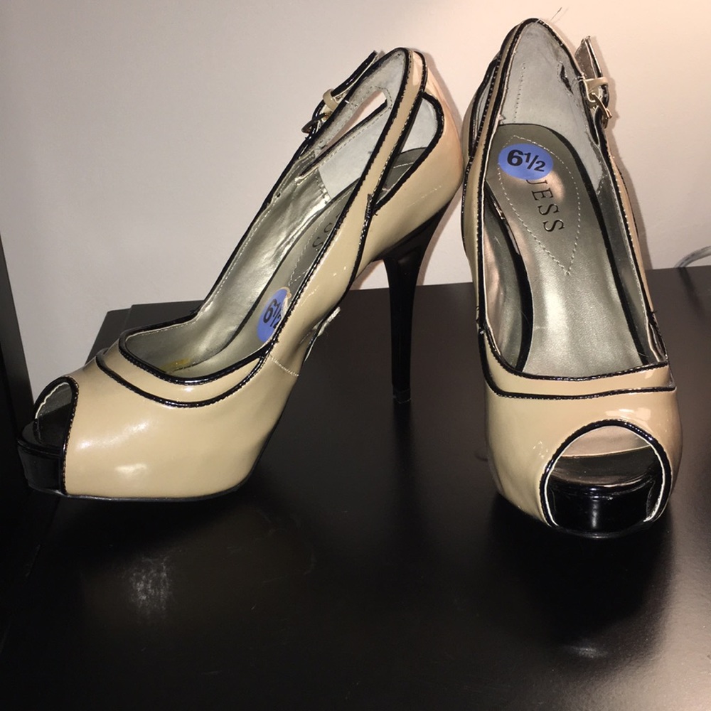 Guess Black and Tan Heels